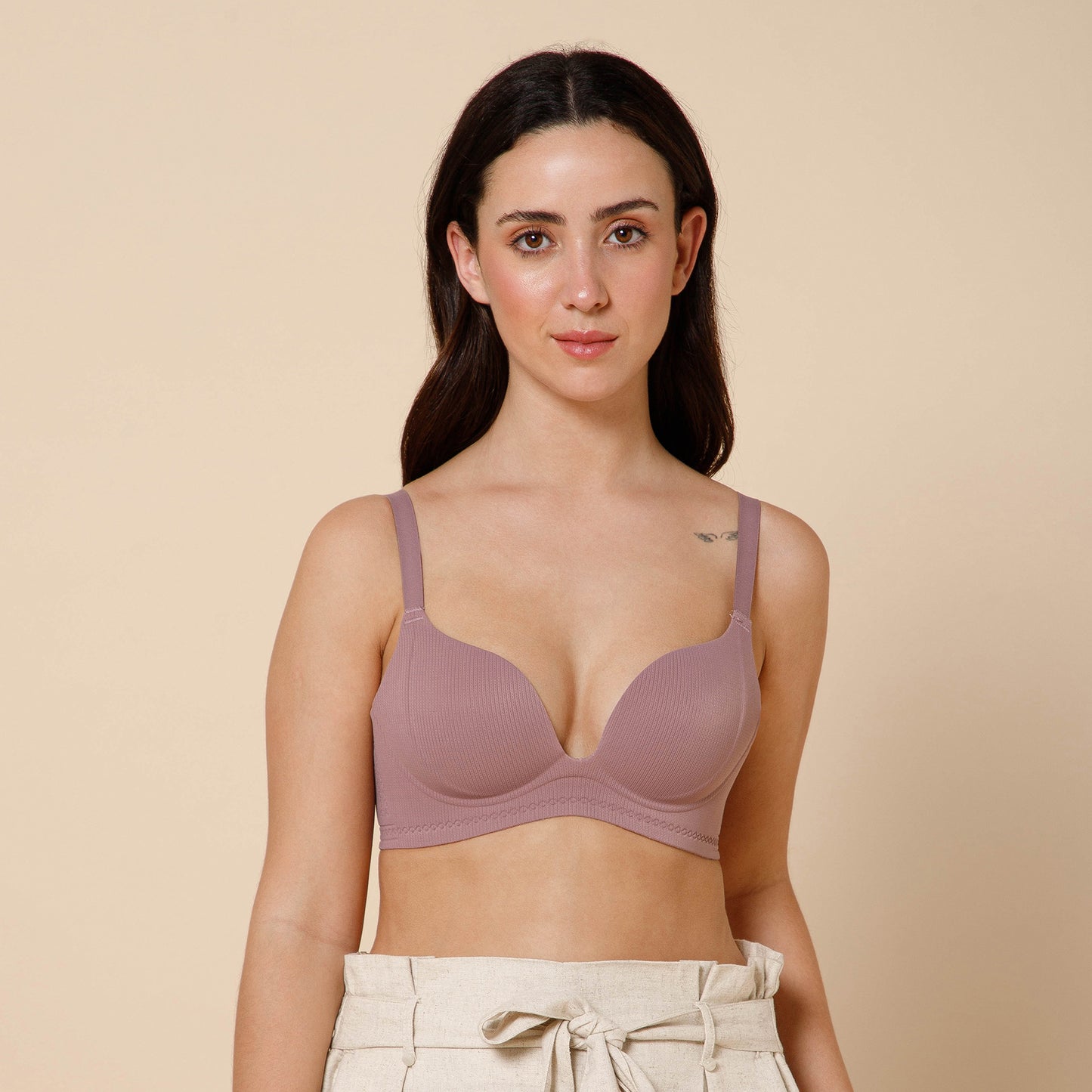 Seamless Push-Up Bra with Seamless Support & Aura Plunge Bra – Sculpted Comfort, Effortless Elegance
