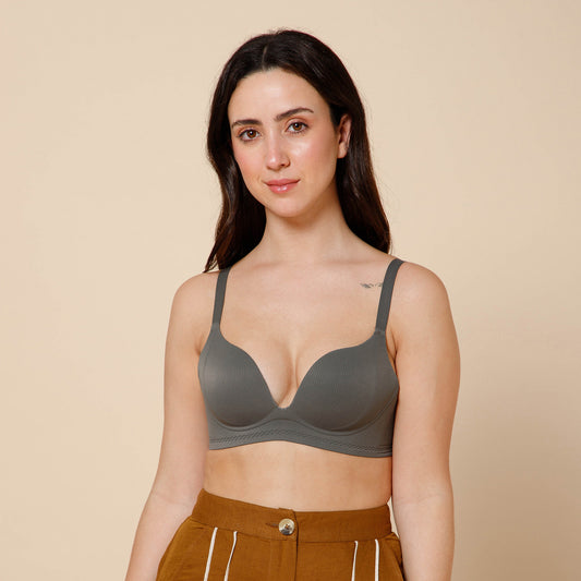 Seamless Push-Up Bra with Seamless Support & Aura Plunge Bra – Sculpted Comfort, Effortless Elegance